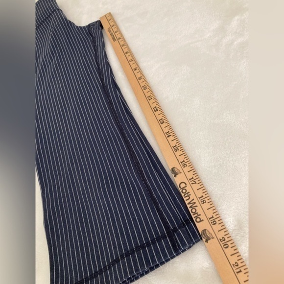 Lululemon Gather & Crow Crop pants size M - Picture 6 of 6